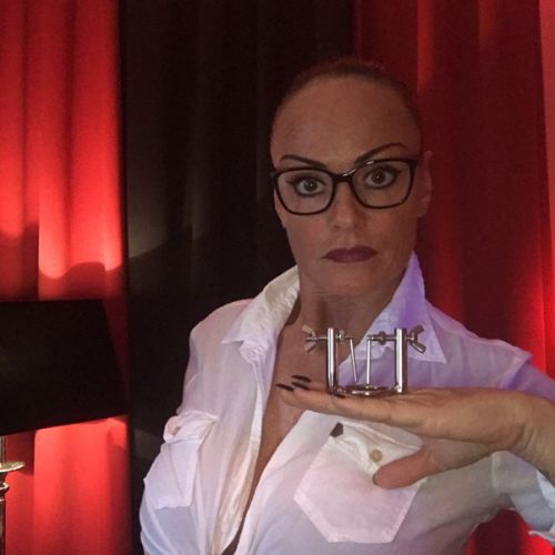 Galeriebild 20 von Bizarrärztin Domina Liane