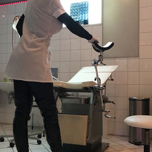 Galeriebild 13 von Bizarrärztin Domina Liane