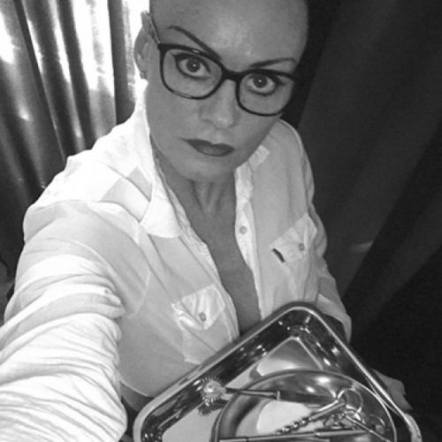 Galeriebild 3 von Bizarrärztin Domina Liane