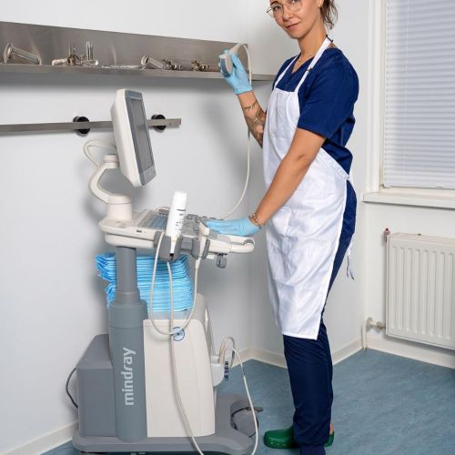 Galeriebild 2 von Chefärztin Eve